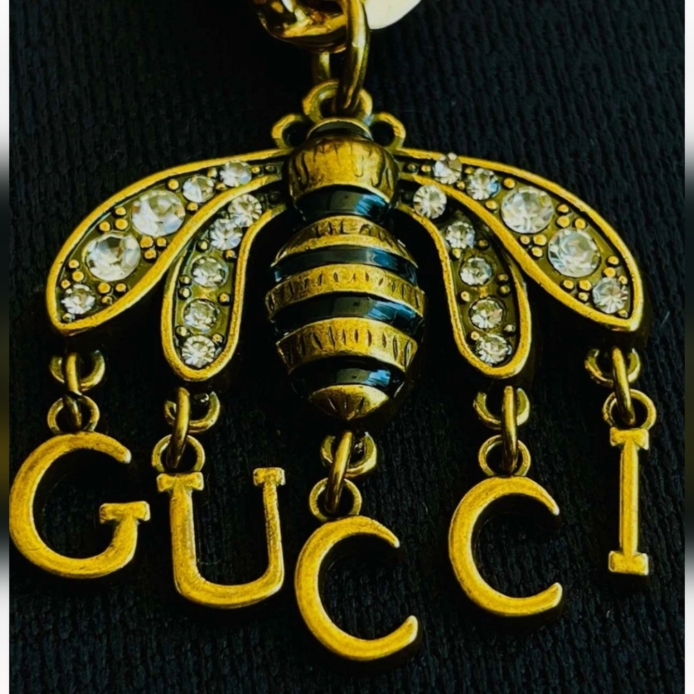 Stamped Gucci Gold Chain And Bee Pendant